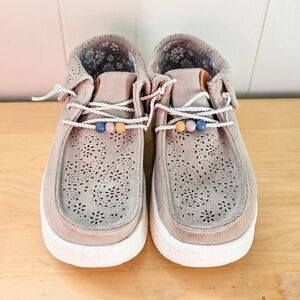 HEY DUDE - Suede Wendy Peak Fold Boots Brown Platform Slip On Neutral Bootie 8